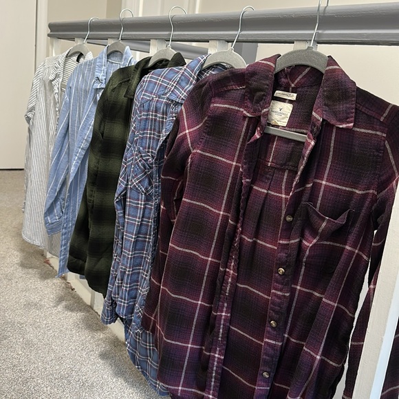 5 Button Down Women Shirt - Picture 1 of 4